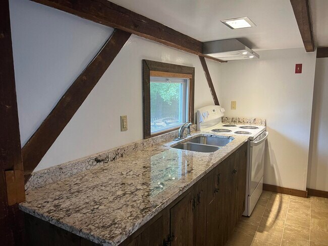 Kitchen - 25 High St