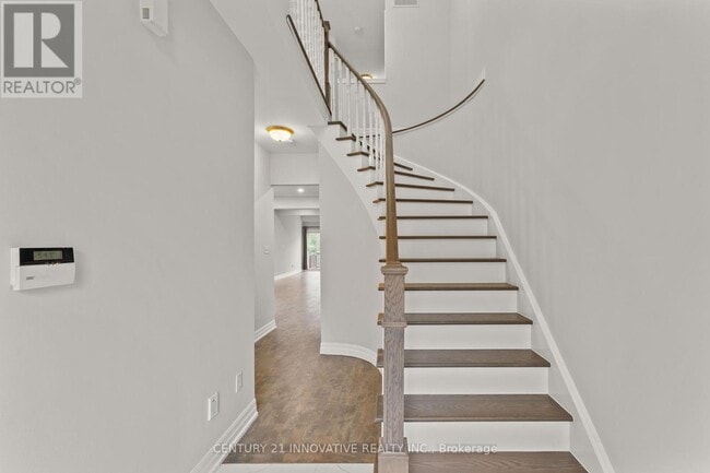 Building Photo - 2442 Felhaber Crescent