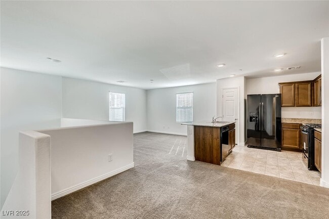 Foto del edificio - 4496 Pencester St