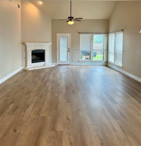 Foto del edificio - 1441 Clayton Ln