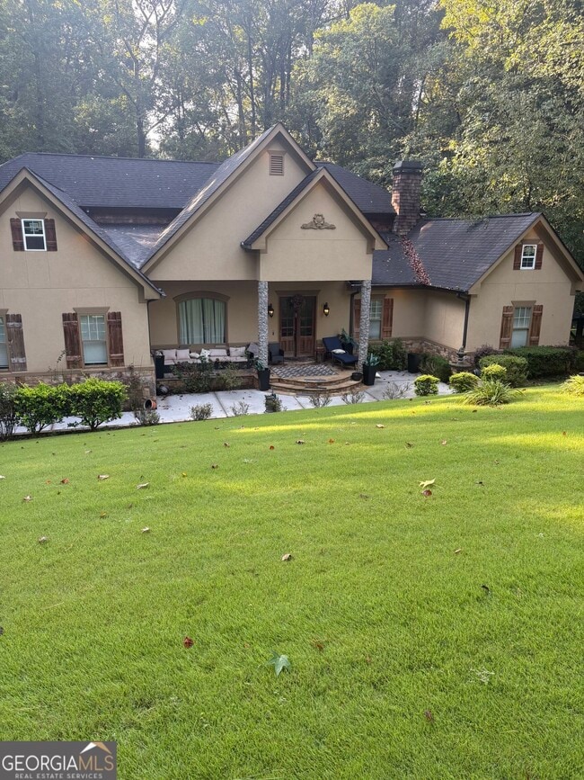 Building Photo - 2681 Kenwood Dr