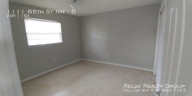 Building Photo - Affordable 2 bed/ 1 bath in Palma Sola