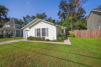 Building Photo - 182 Tafflinger Rd Building Photo - 182 Tafflinger Rd