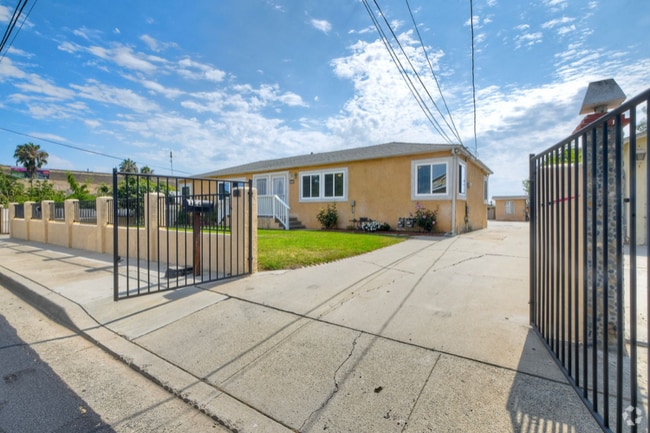 Building Photo - 122 Johnston Ln