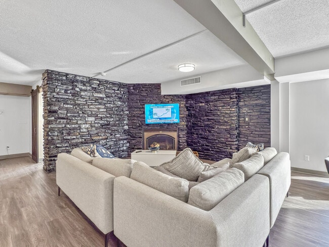 Casa club - The Parker @ Seventh