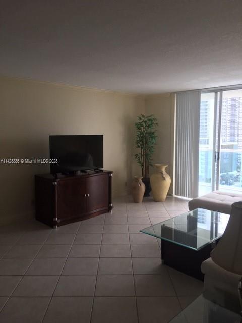 Building Photo - 3800 S Ocean Dr