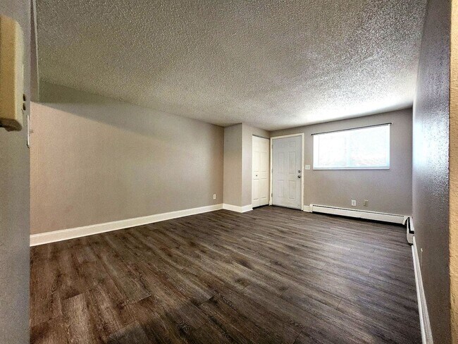Foto del edificio - 7145 Alegre Cir