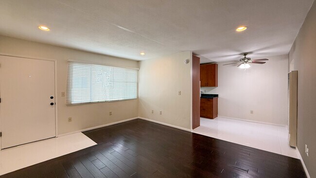 Building Photo - 4085 Idaho St