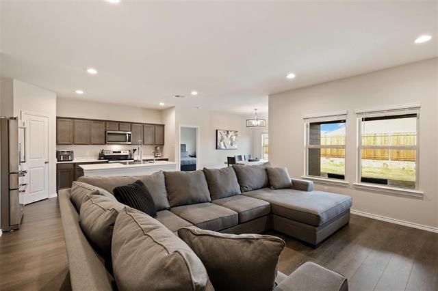 Foto del edificio - 813 Twin Edge Dr