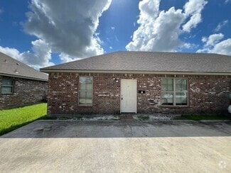 Building Photo - 513 W Lagrange St