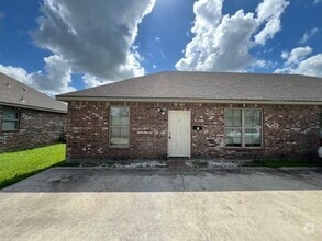 Building Photo - 513 W Lagrange St