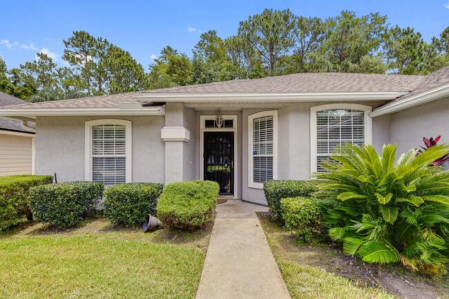 Foto del edificio - 8825 Canopy Oaks Dr