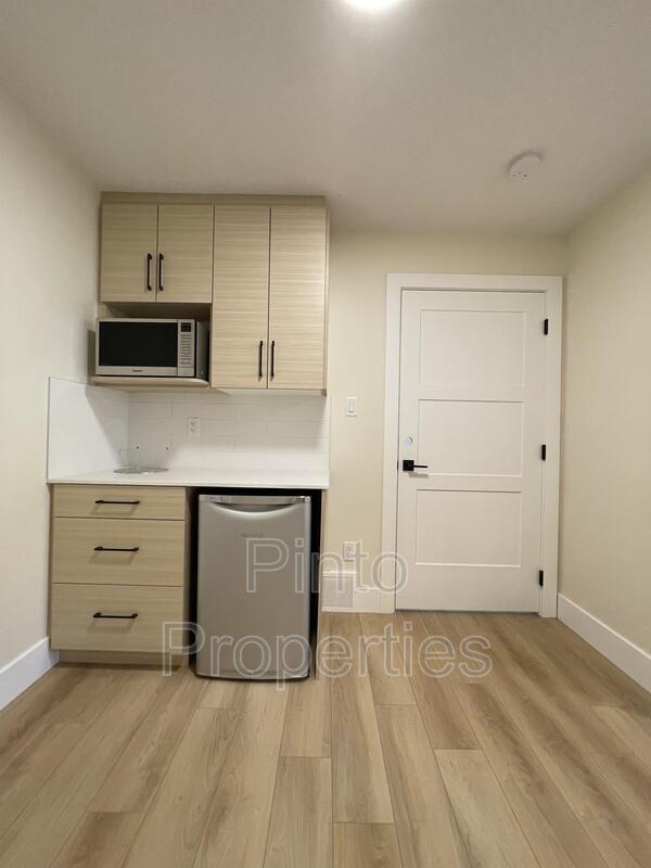 Photo principale - 8717-8110 110 St NW
