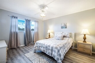 Building Photo - 300 Forest Lakes Blvd