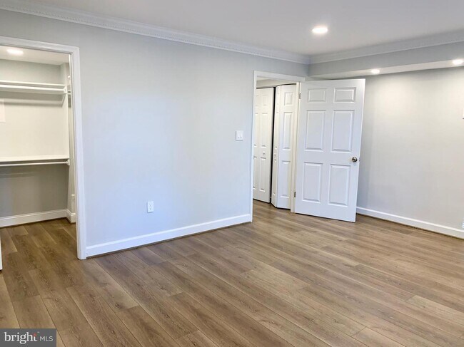 Foto del edificio - 750 Quince Orchard Blvd