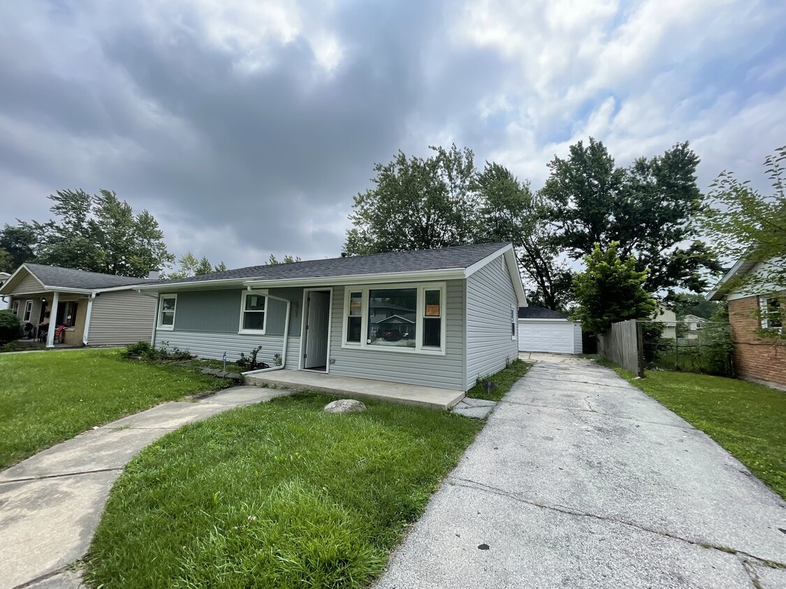 Primary Photo - 523 Landau Rd