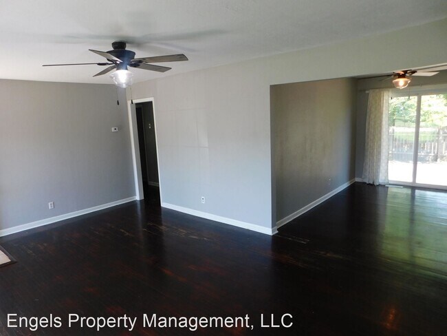 Building Photo - 3 br, 1 bath House - 526 W 10th