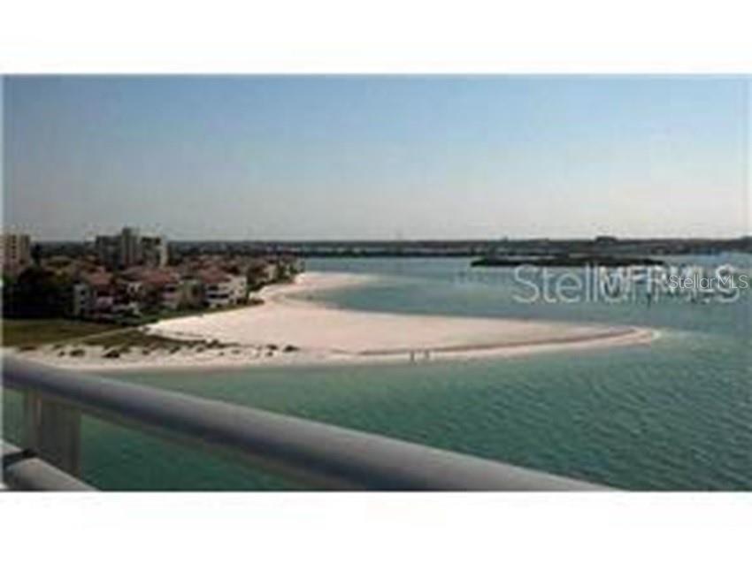 Primary Photo - 851 Bayway Blvd