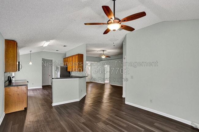 Building Photo - 9245 Hawks Run Ln