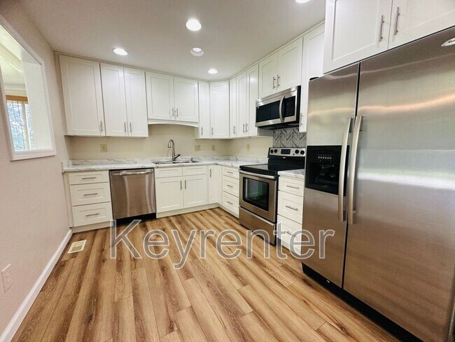 Foto del edificio - 12516 Yarnell Rd