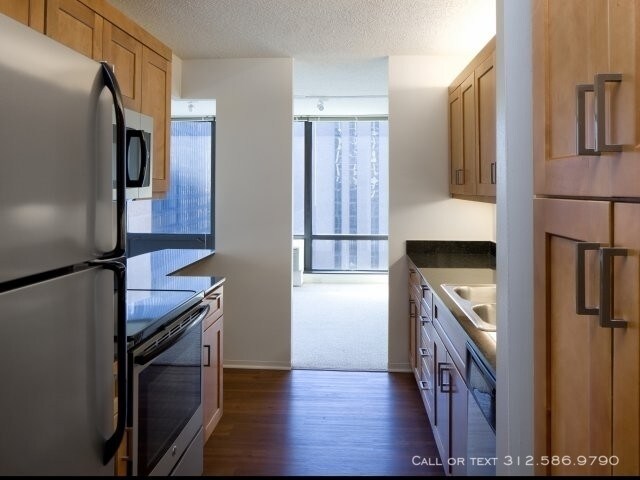 Building Photo - 233 E Upper Wacker Dr #01-0610 - New Eastside