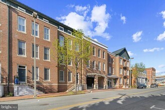 Building Photo - 35 E All Saints St