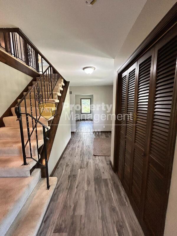 Foto del edificio - 12419 Cedar Lake Rd
