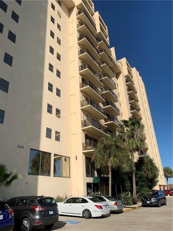 1400 Ocean Dr Unit 301C, Corpus Christi, TX 78404 Condo for Rent in