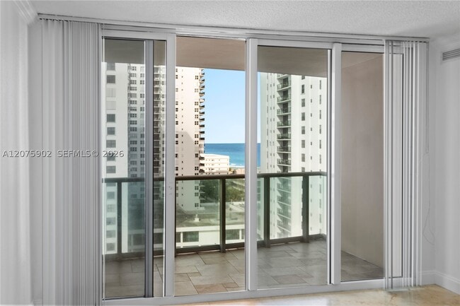 Building Photo - 2501 S Ocean Dr
