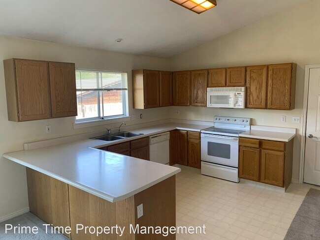 Building Photo - 3 br, 2 bath House - 404 N 2150 W