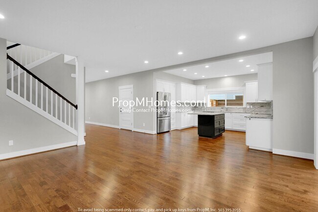 Foto del edificio - Contemporary 4 Bedroom Home in Central Beaverton! DEPOSIT SPECIAL