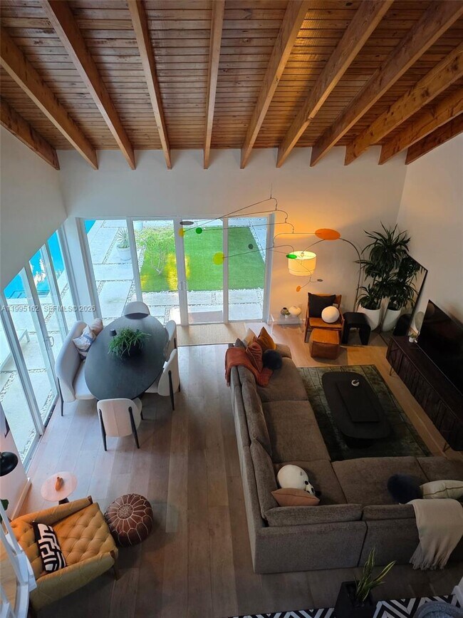 Foto del edificio - 2848 SW 22nd Ave