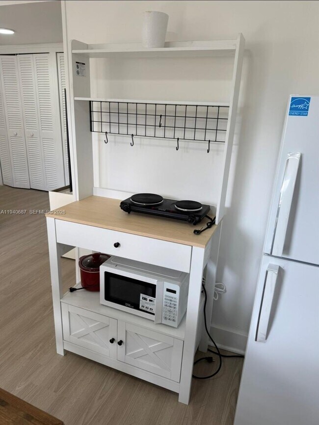 Foto del edificio - 2036 NE 21st Ave