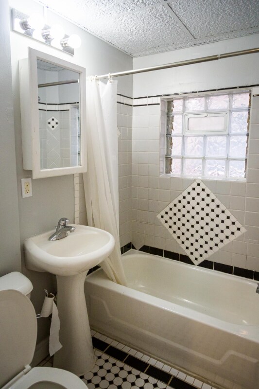 Building Photo - 125 N 2nd Ave E