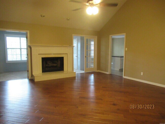 Building Photo - 7 Brennan Ln