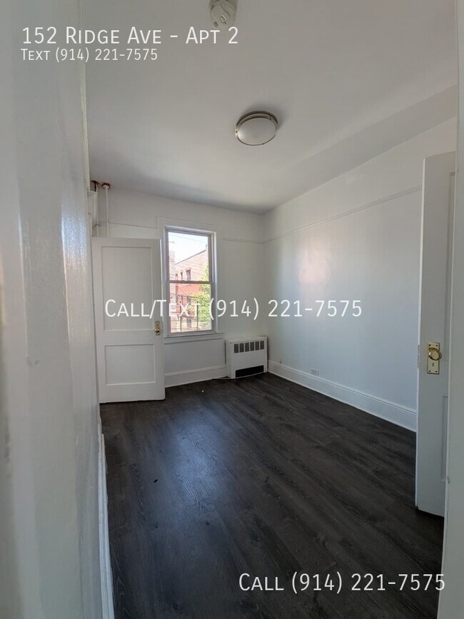 Foto del edificio - 152 Ridge Ave