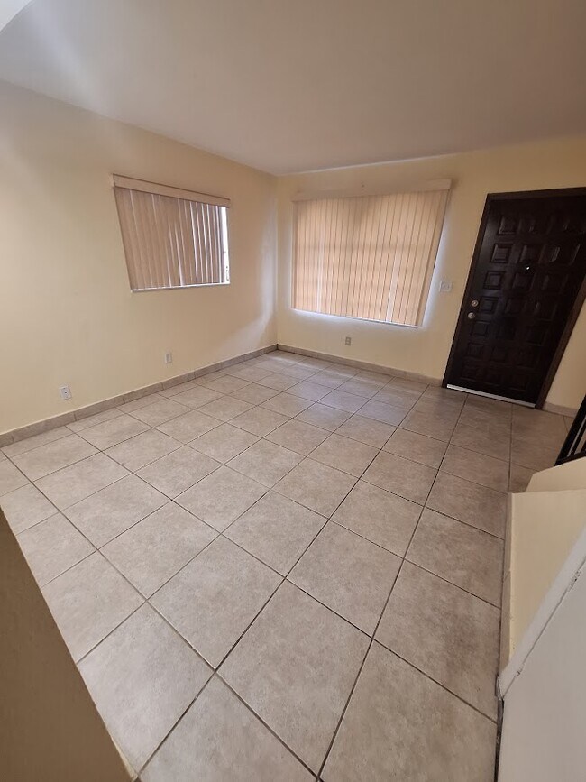 Foto del edificio - 5357 W 23rd Ct
