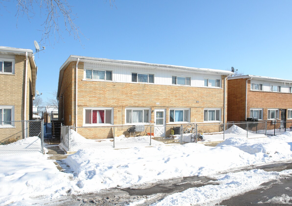 Building Photo - 3029 Prairie St