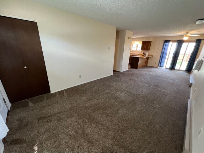 Foto del edificio - 1 Bedroom 1 Bath Townhouse in Great Neighborhood