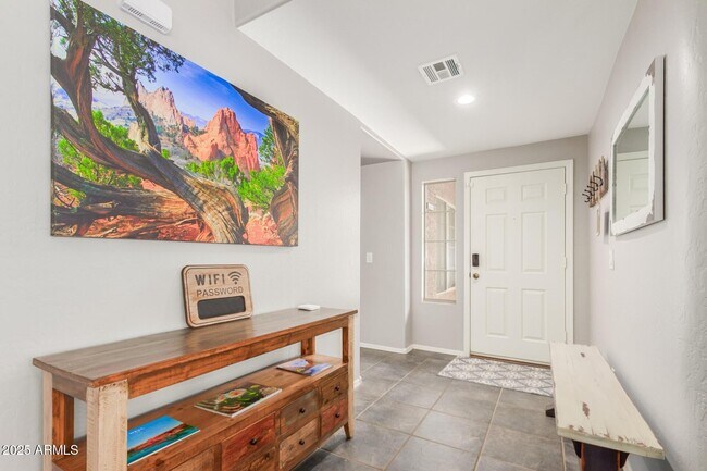 Foto del edificio - 2560 W Canyon Way