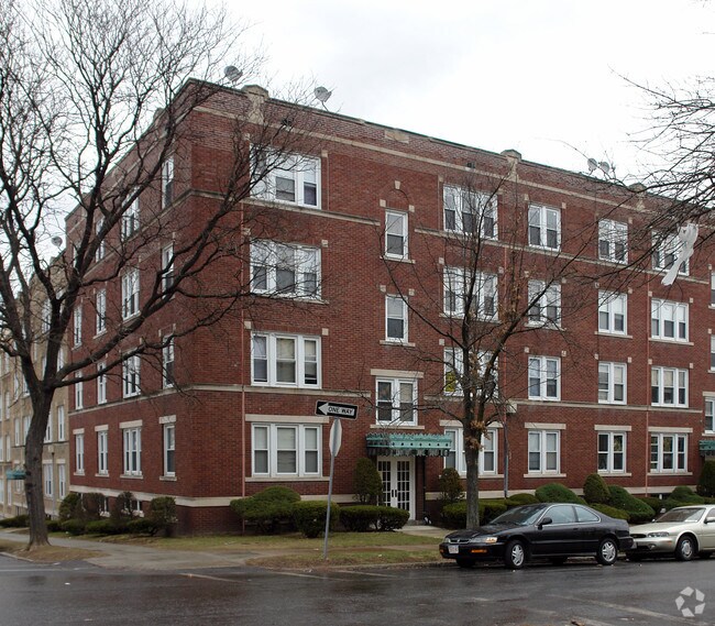 Edificio - 215-217 Essex St & 204 Oak St