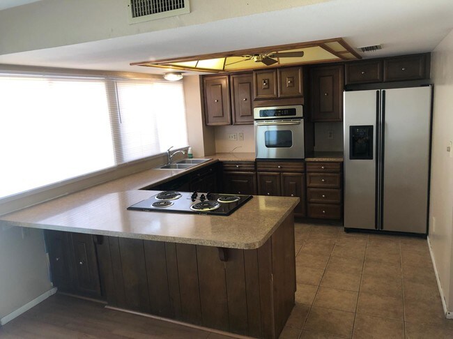 Foto del edificio - 5056 N 83rd St