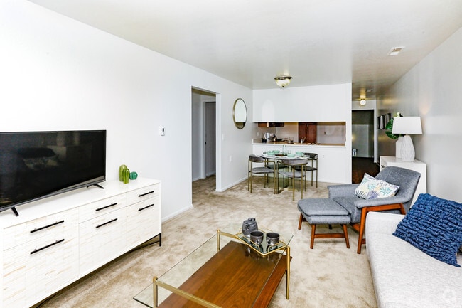 2 BR, 2 BA - Oakwood Place