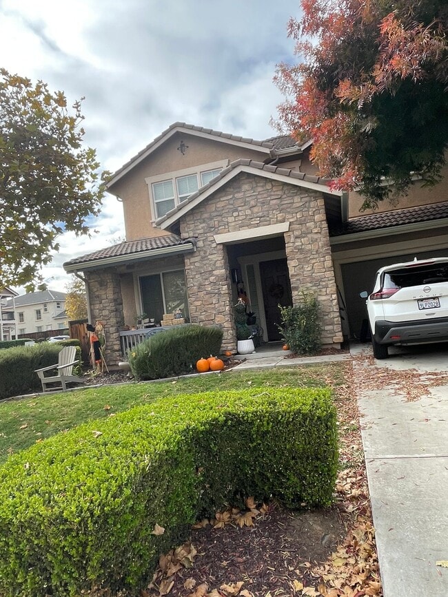 Building Photo - 9454 California Oak Cir