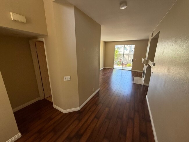 Building Photo - 748 North Siavohn Drive