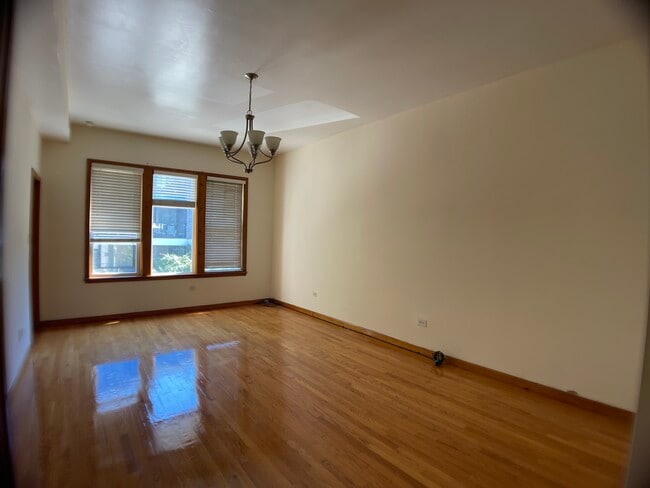 Building Photo - 2856 W Lyndale St