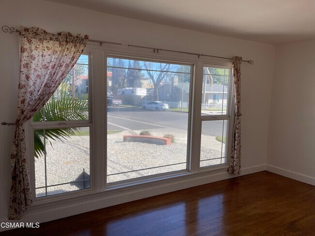 Foto del edificio - 7401 Jumilla Ave