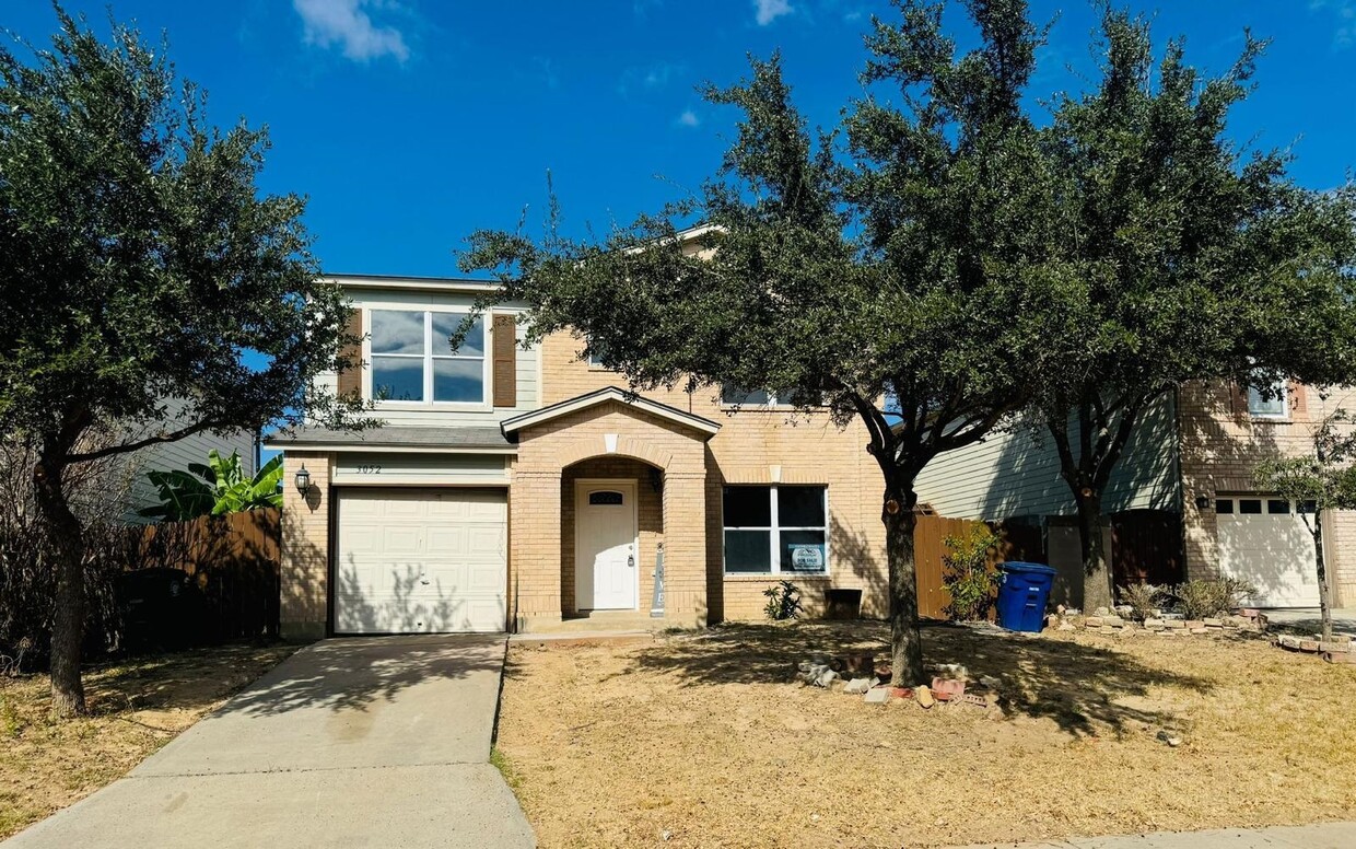 Primary Photo - 3052 St Isaac Loop