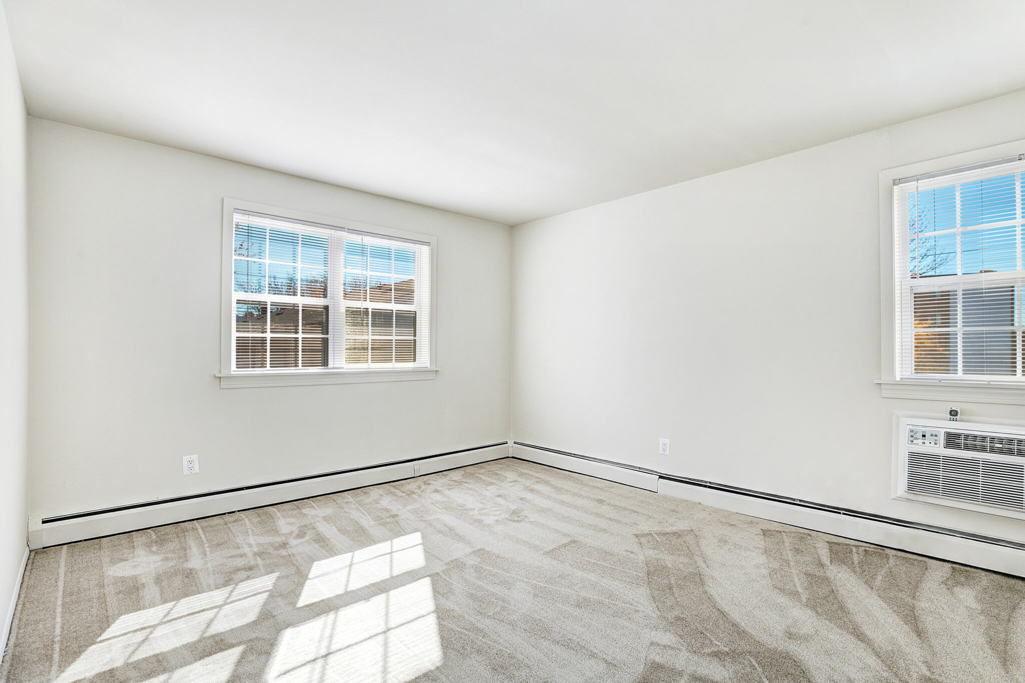 Lehigh Plaza Apartments photo 2