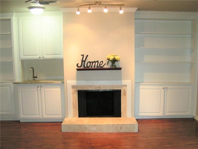 Foto del edificio - 6627 Valleyside Rd